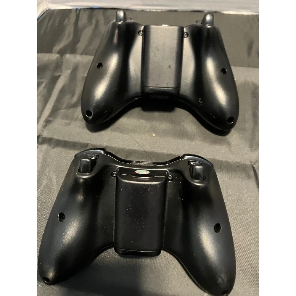 2 Xbox 360 Wireless Controllers –Original Edition Tested CLEAN Gaming Arcade